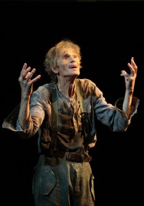 Laurent Terzieff, dans "Philoctète" de Jean-Pierre Siméon.